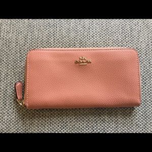 Like new Coach wallet